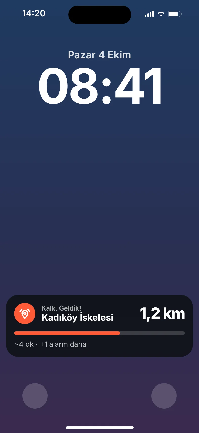 Kilit ekranında kalan mesafeyi gösteren canlı kart